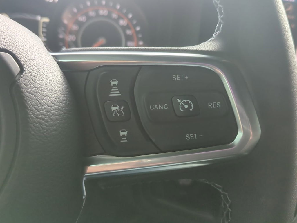 Thumbnail: 2025 Jeep Wrangler - 30