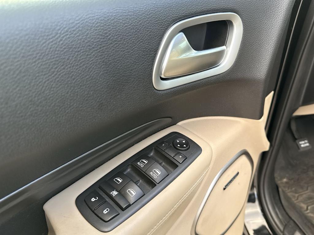 Thumbnail: 2020 Dodge Durango - 23