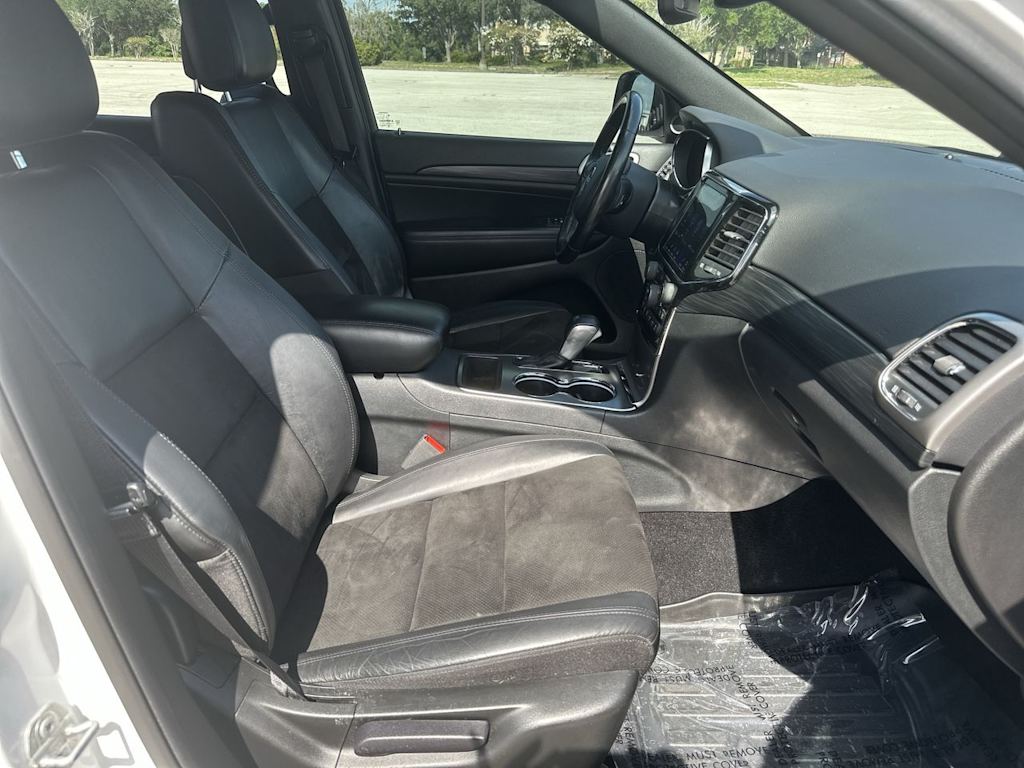 Thumbnail: 2020 Jeep Grand Cherokee - 31