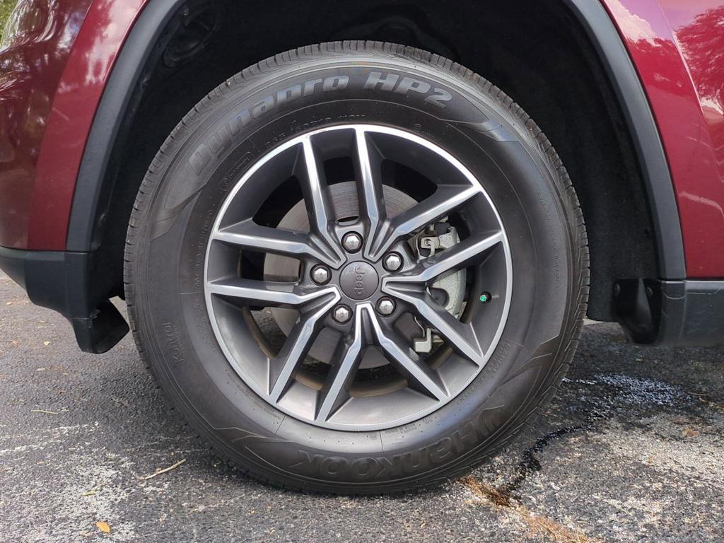 Thumbnail: 2019 Jeep Grand Cherokee - 8