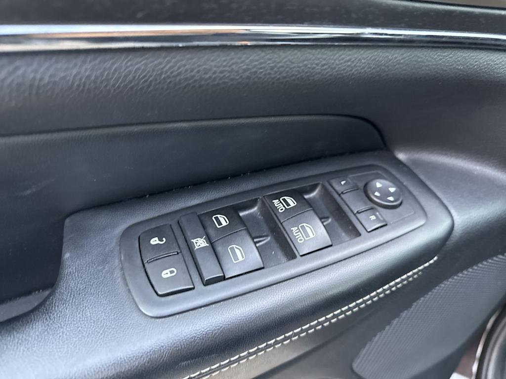 Thumbnail: 2017 Jeep Grand Cherokee - 24