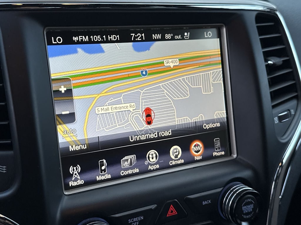 Thumbnail: 2017 Jeep Grand Cherokee - 14