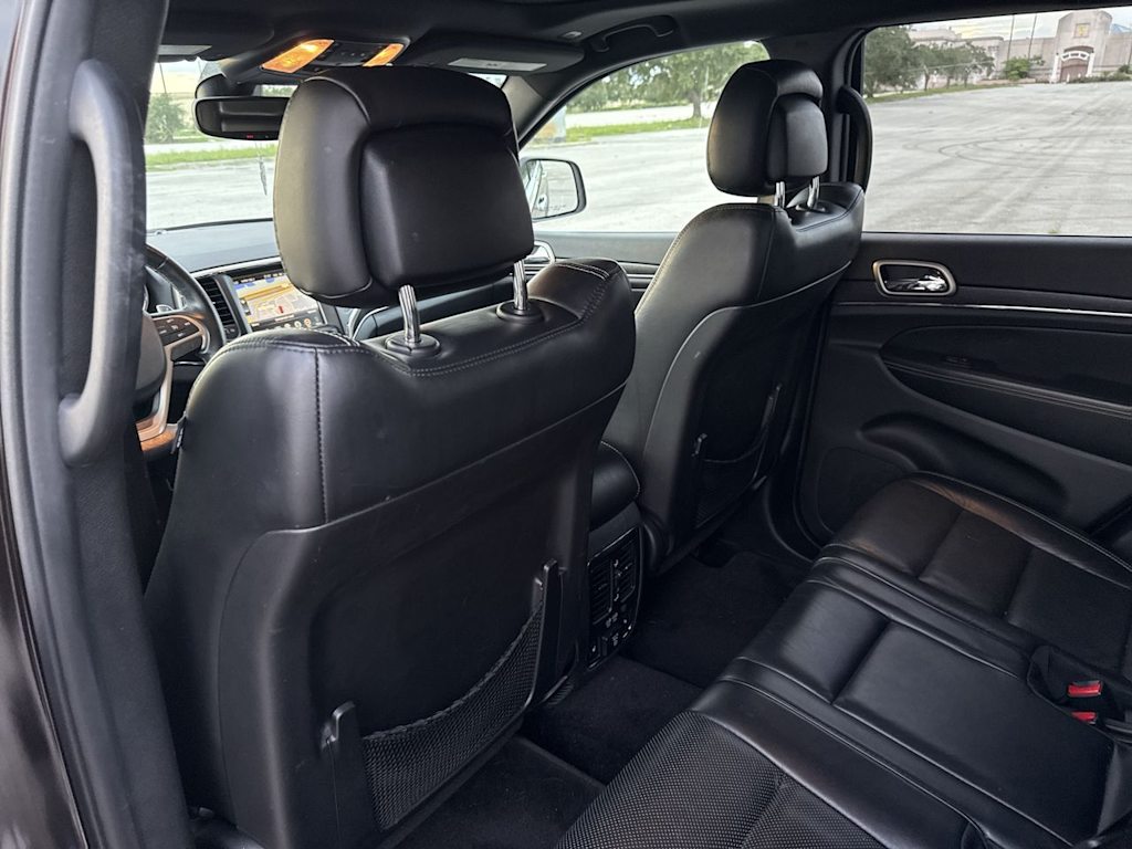 Thumbnail: 2017 Jeep Grand Cherokee - 13