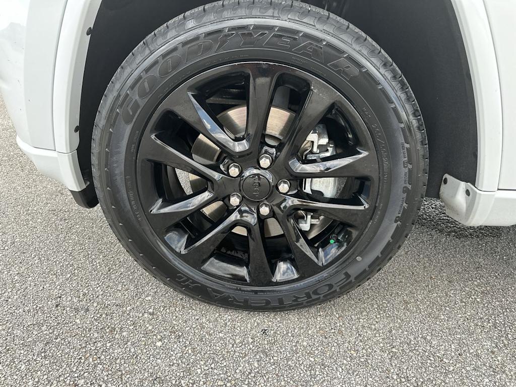 Thumbnail: 2021 Jeep Grand Cherokee - 7