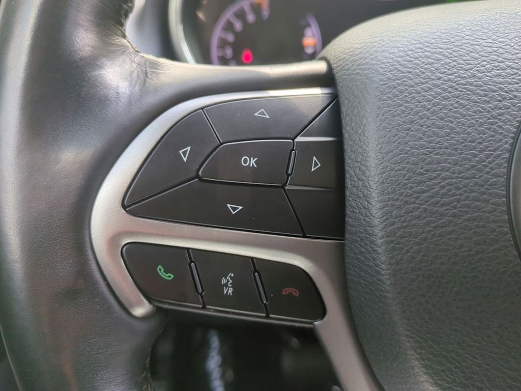 Thumbnail: 2022 Jeep Grand Cherokee - 29