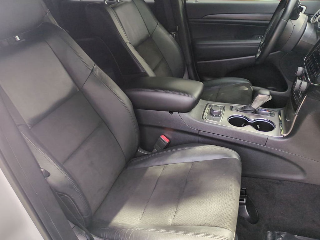 Thumbnail: 2022 Jeep Grand Cherokee - 11