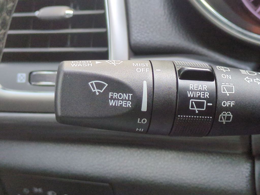 Thumbnail: 2022 Jeep Grand Cherokee - 31