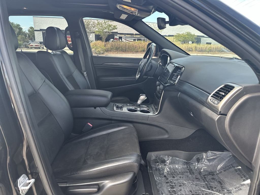 Thumbnail: 2020 Jeep Grand Cherokee - 31