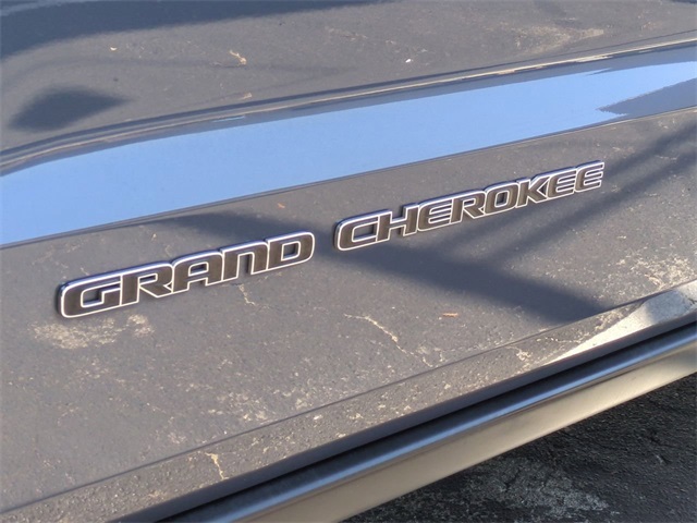 2020 Jeep Grand Cherokee Limited Edition 25
