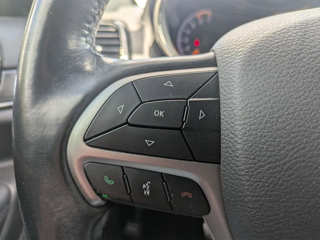 Thumbnail: 2020 Jeep Grand Cherokee - 11