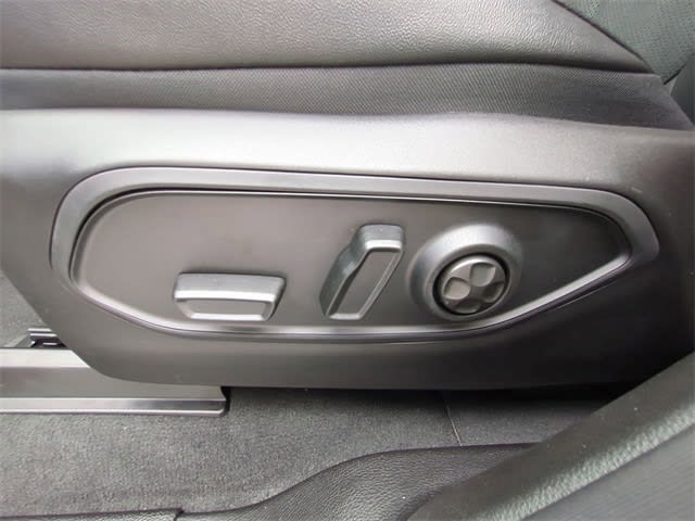 2025 Jeep Grand Cherokee Altitude 25