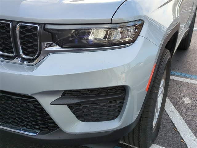 Thumbnail: 2025 Jeep Grand Cherokee - 25