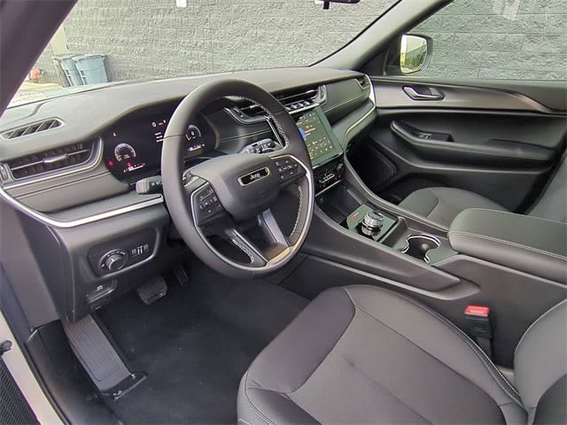 Thumbnail: 2025 Jeep Grand Cherokee - 2