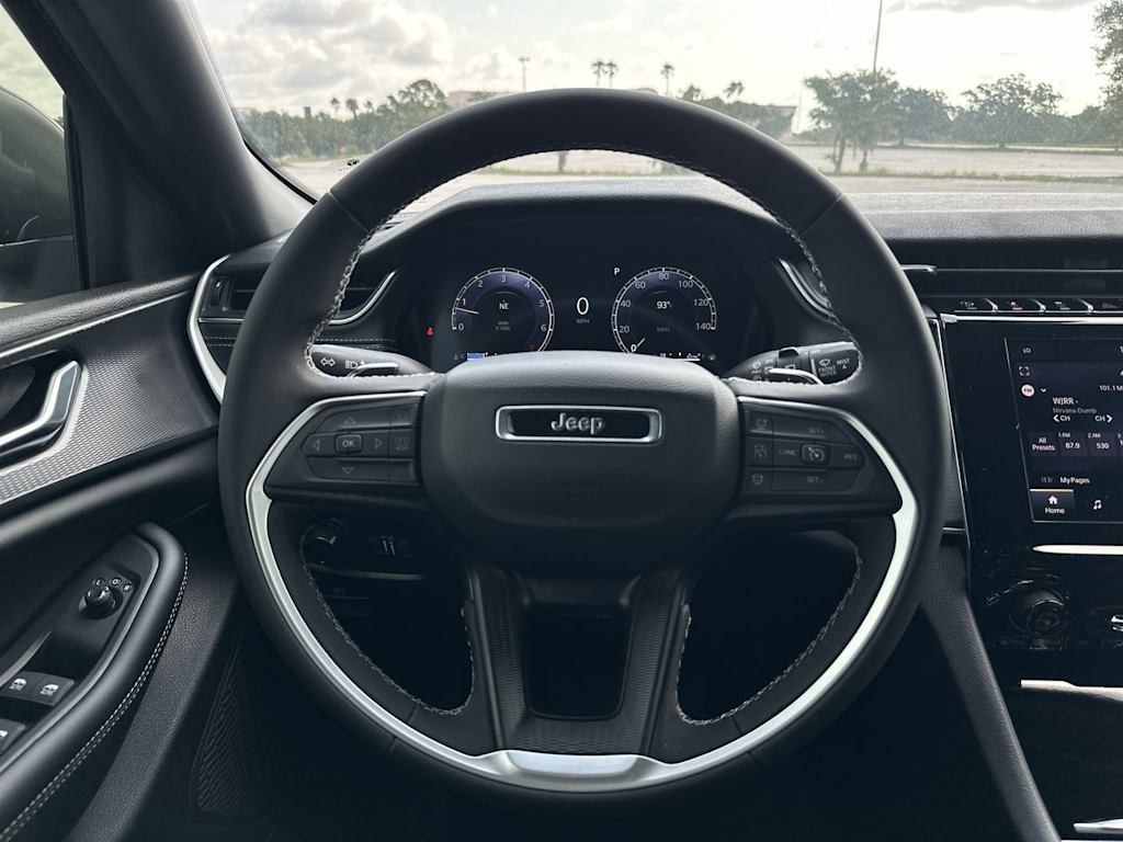 Thumbnail: 2026 Jeep Grand Cherokee - 10
