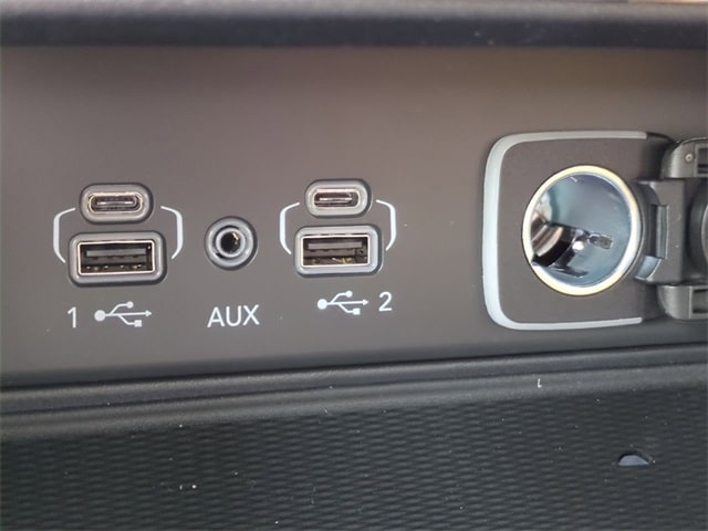 2025 Jeep Grand Cherokee Altitude 36