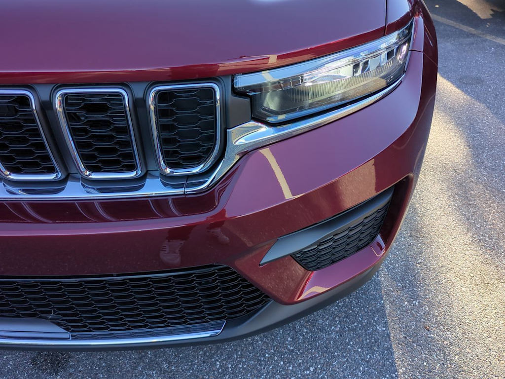 Thumbnail: 2025 Jeep Grand Cherokee - 24