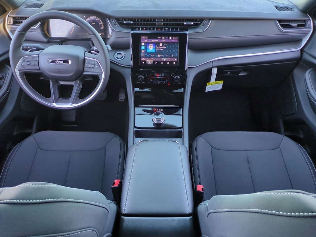 Thumbnail: 2025 Jeep Grand Cherokee - 10