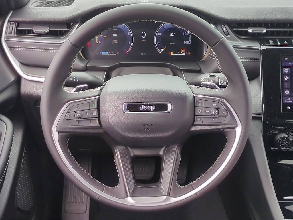 Thumbnail: 2026 Jeep Grand Cherokee - 14