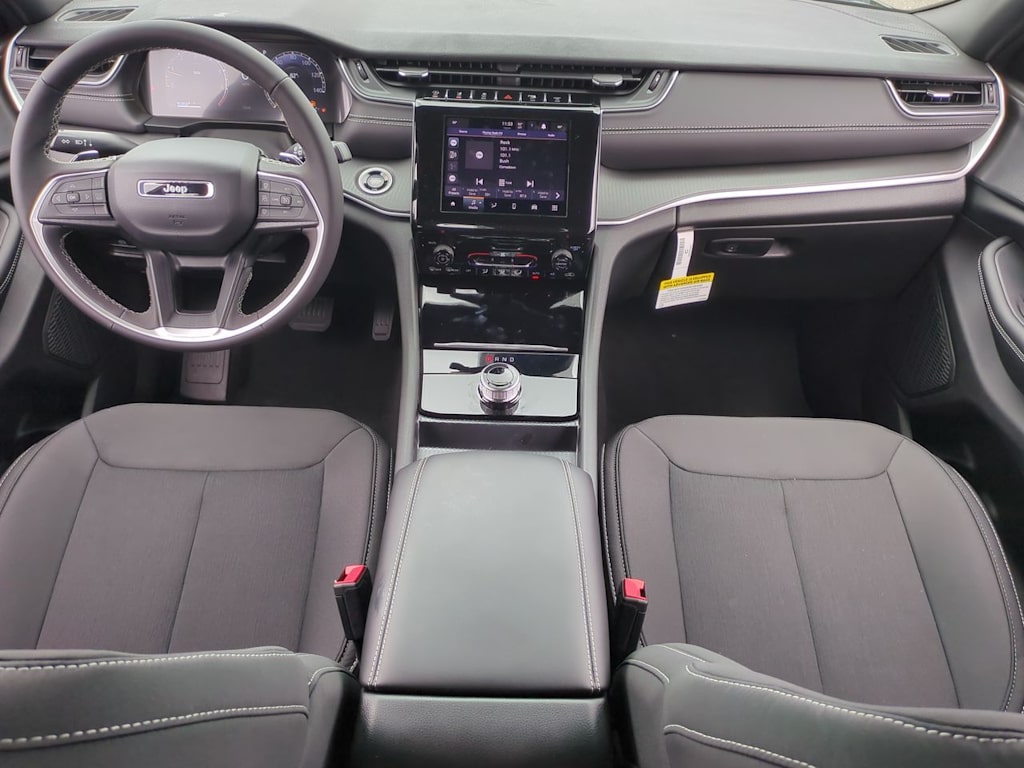 Thumbnail: 2026 Jeep Grand Cherokee - 10