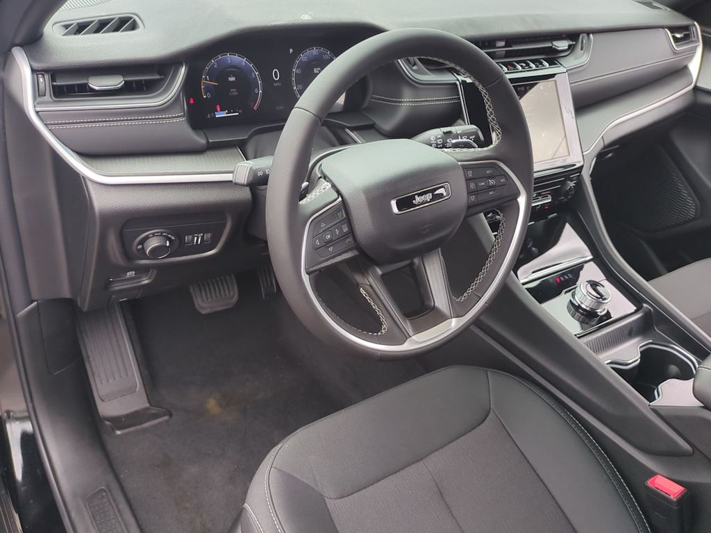 Thumbnail: 2026 Jeep Grand Cherokee - 2