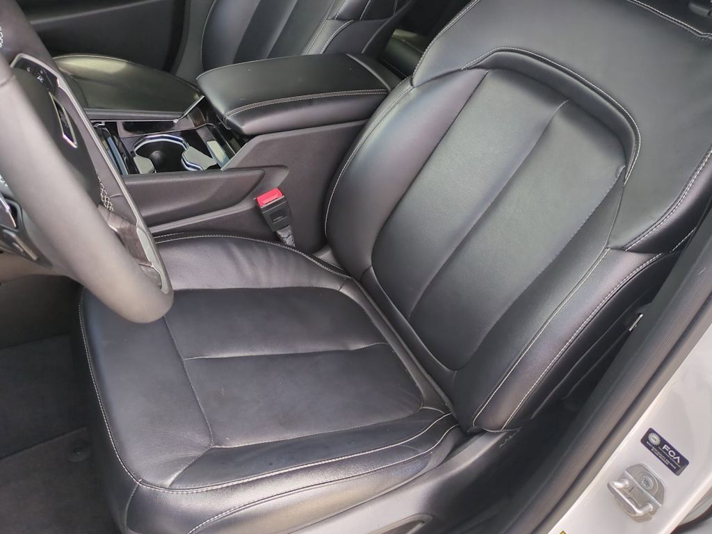 Thumbnail: 2023 Jeep Grand Cherokee - 11