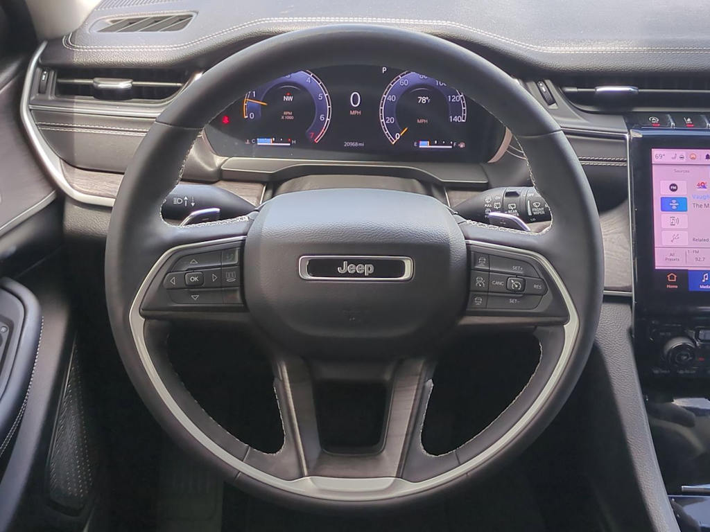 Thumbnail: 2023 Jeep Grand Cherokee - 14