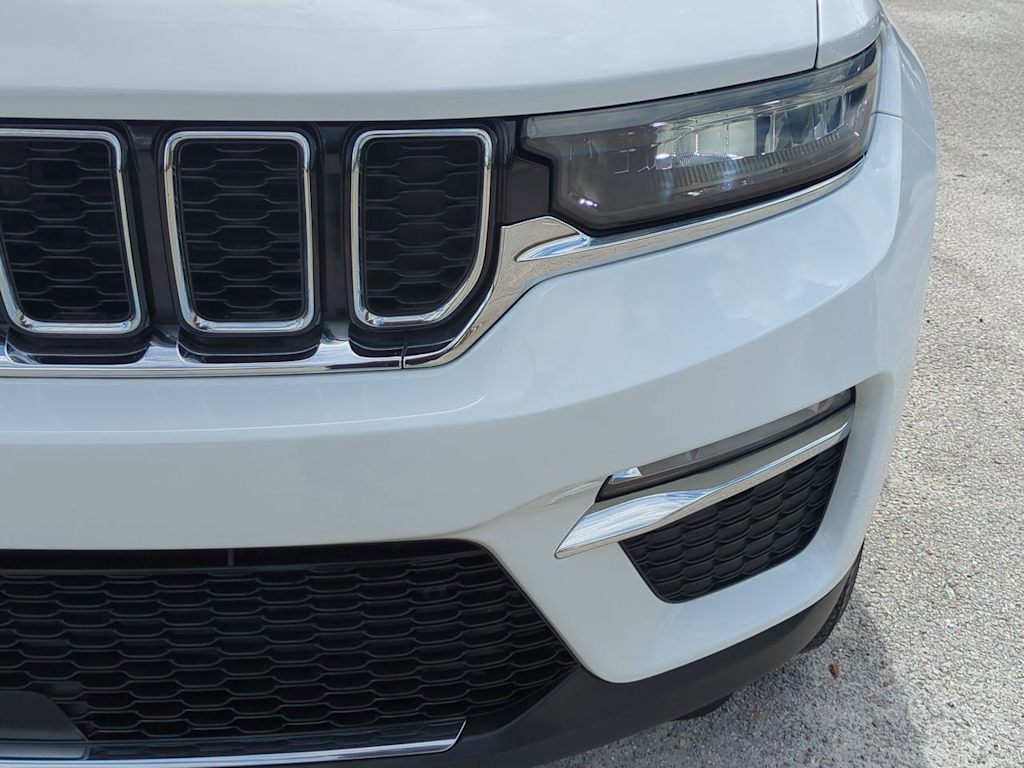 Thumbnail: 2023 Jeep Grand Cherokee - 25