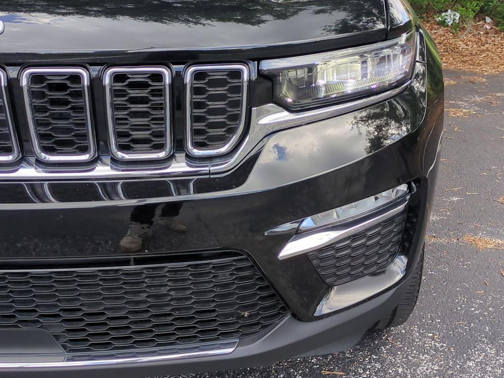 Thumbnail: 2025 Jeep Grand Cherokee - 25