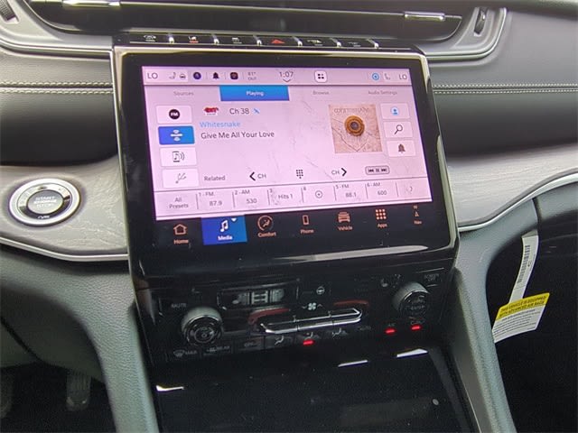 2025 Jeep Grand Cherokee Limited Edition 14