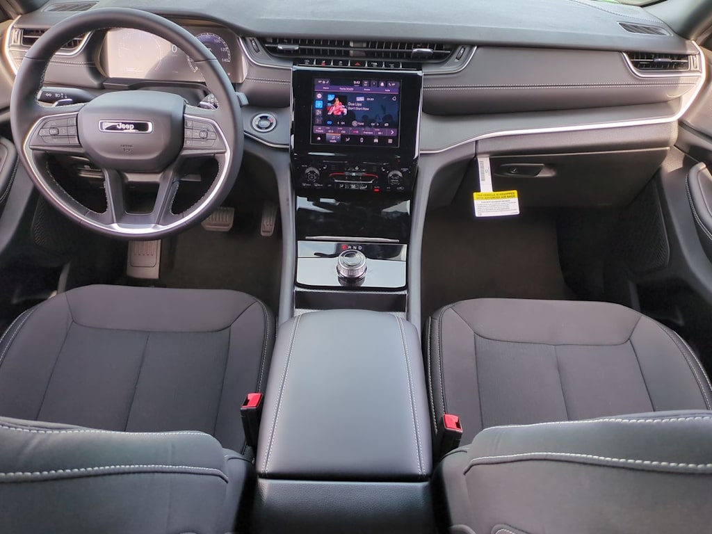 Thumbnail: 2026 Jeep Grand Cherokee - 10