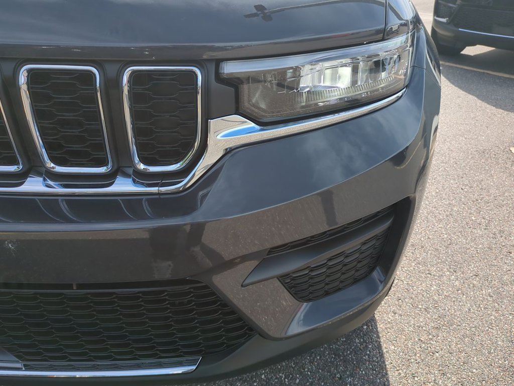Thumbnail: 2026 Jeep Grand Cherokee - 25