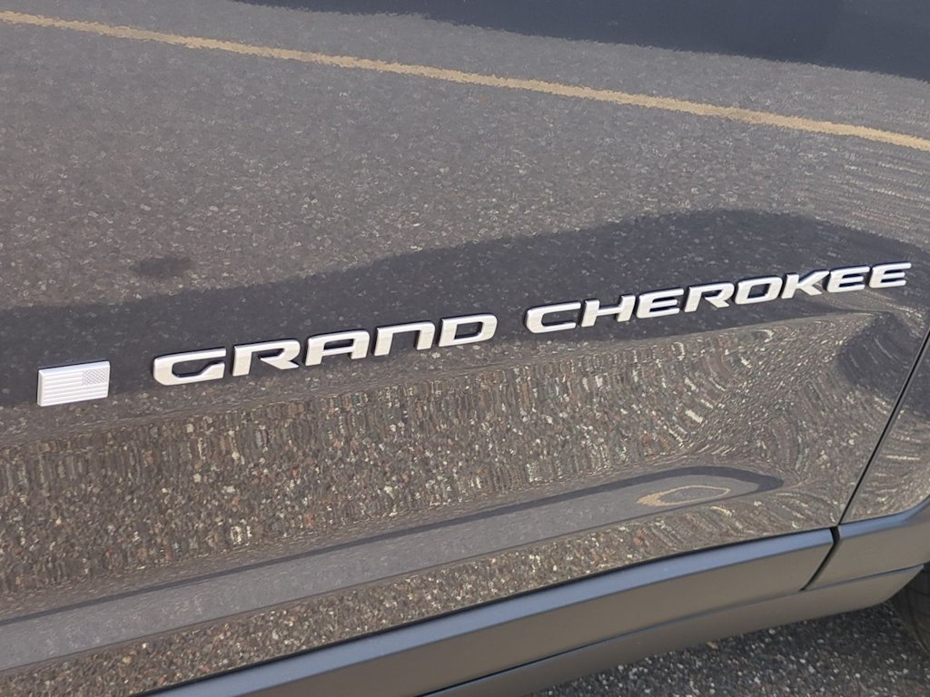 Thumbnail: 2026 Jeep Grand Cherokee - 26