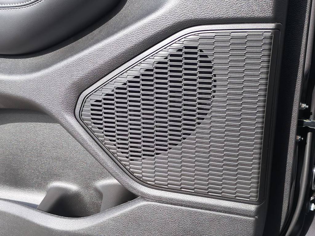 Thumbnail: 2026 Jeep Grand Cherokee - 20