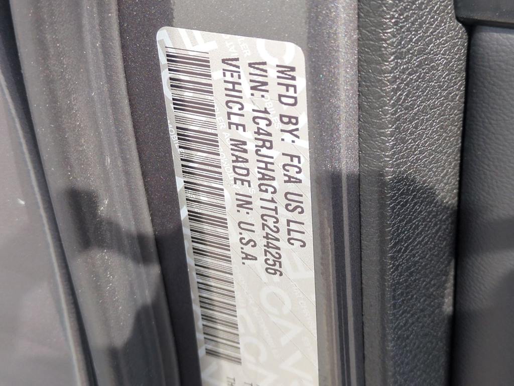 Thumbnail: 2026 Jeep Grand Cherokee - 37