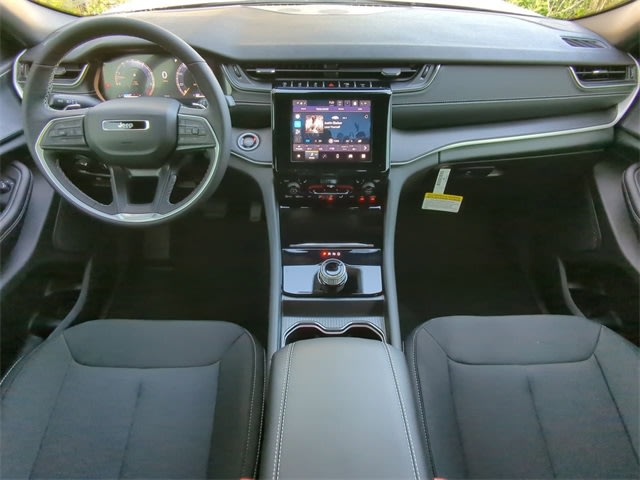 Thumbnail: 2025 Jeep Grand Cherokee - 10