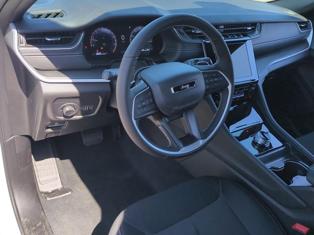 Thumbnail: 2026 Jeep Grand Cherokee - 2