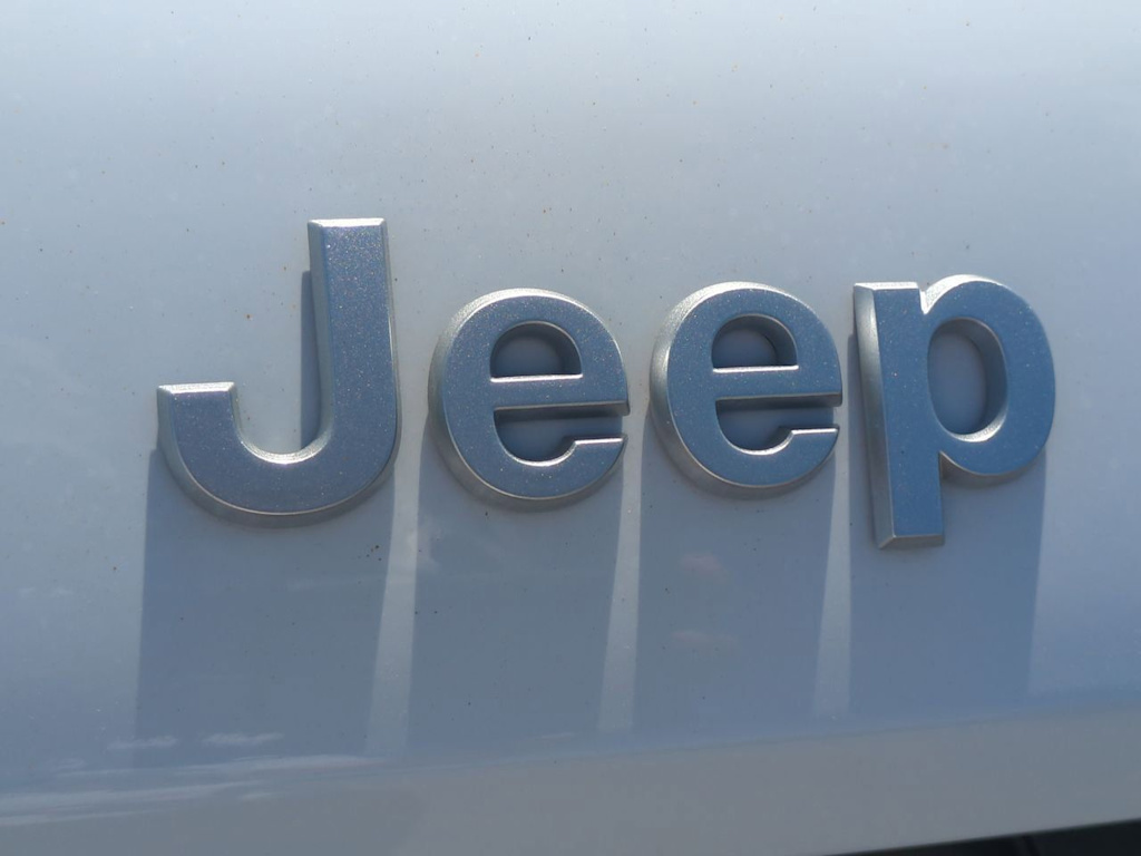 Thumbnail: 2026 Jeep Grand Cherokee - 7