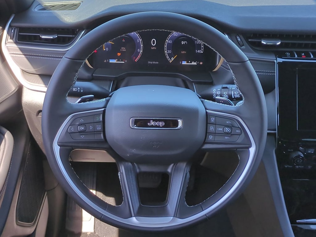 Thumbnail: 2026 Jeep Grand Cherokee - 12