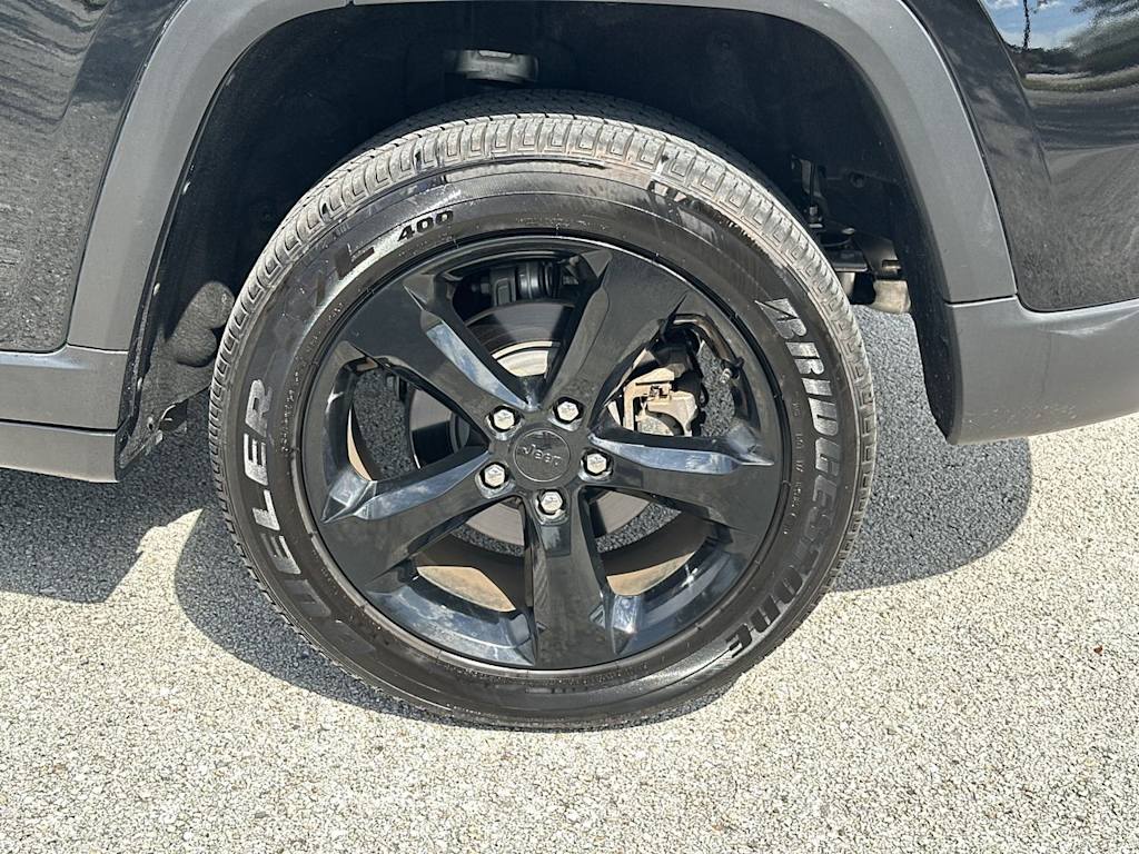 Thumbnail: 2025 Jeep Grand Cherokee - 7