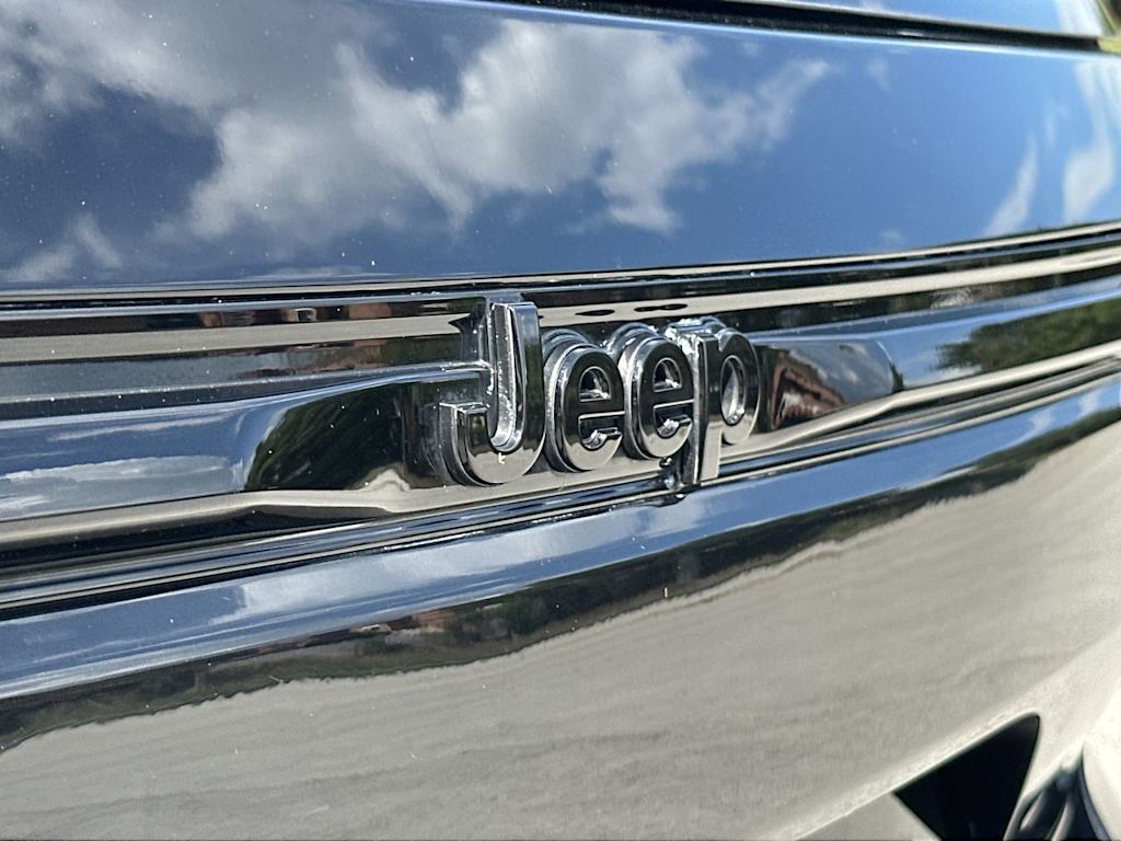 Thumbnail: 2025 Jeep Grand Cherokee - 6