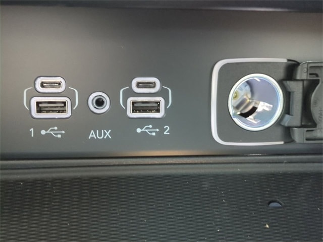 2025 Jeep Grand Cherokee Altitude 36
