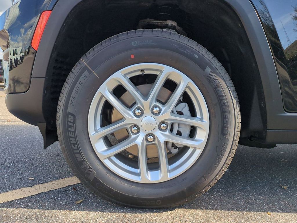 Thumbnail: 2026 Jeep Grand Cherokee - 8