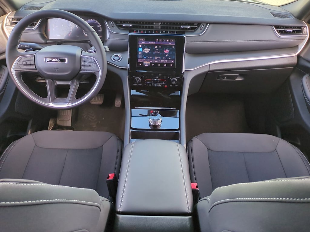 Thumbnail: 2026 Jeep Grand Cherokee - 10