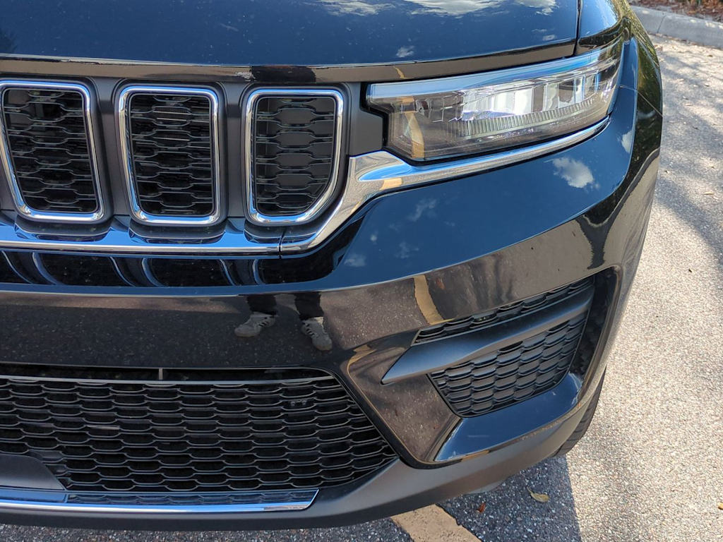 Thumbnail: 2026 Jeep Grand Cherokee - 25