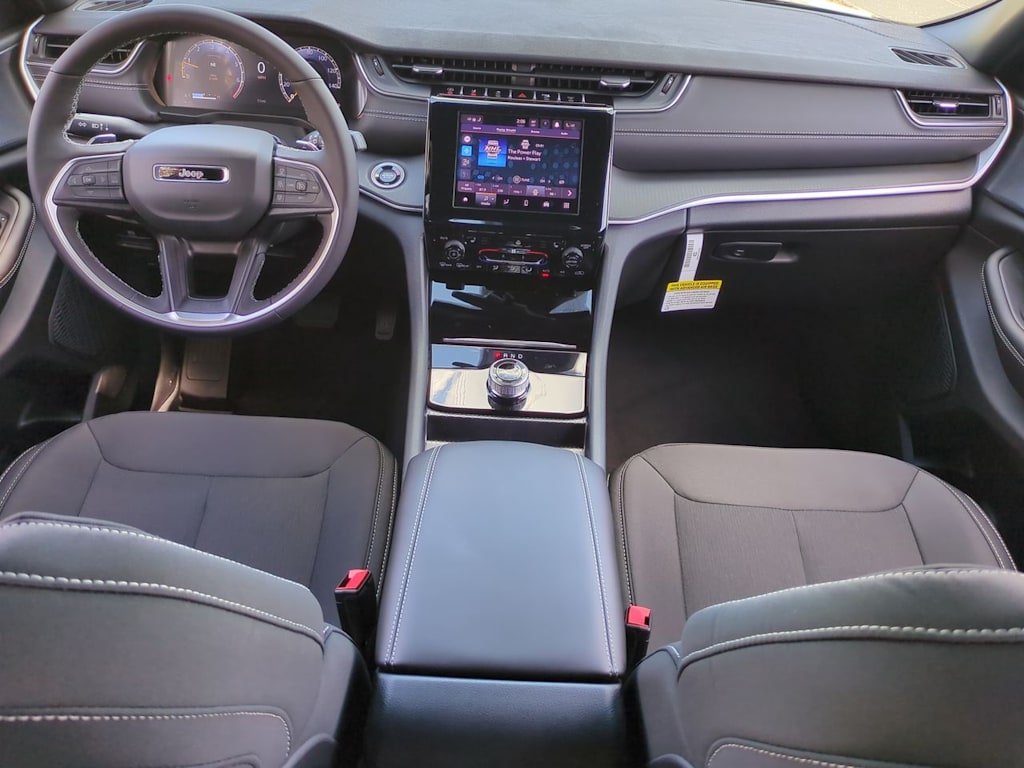 Thumbnail: 2026 Jeep Grand Cherokee - 10