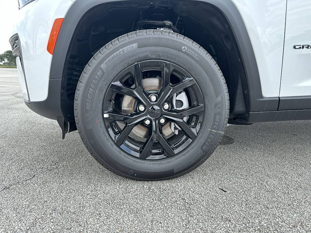 Thumbnail: 2026 Jeep Grand Cherokee - 8