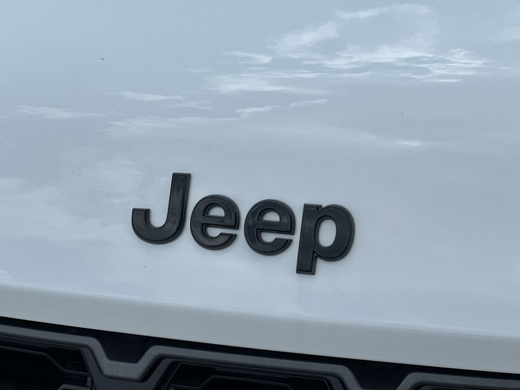 Thumbnail: 2026 Jeep Grand Cherokee - 7