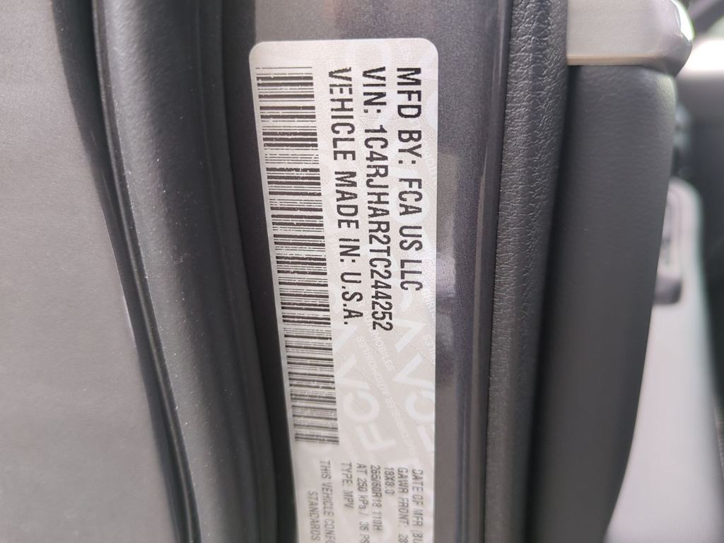 Thumbnail: 2026 Jeep Grand Cherokee - 20
