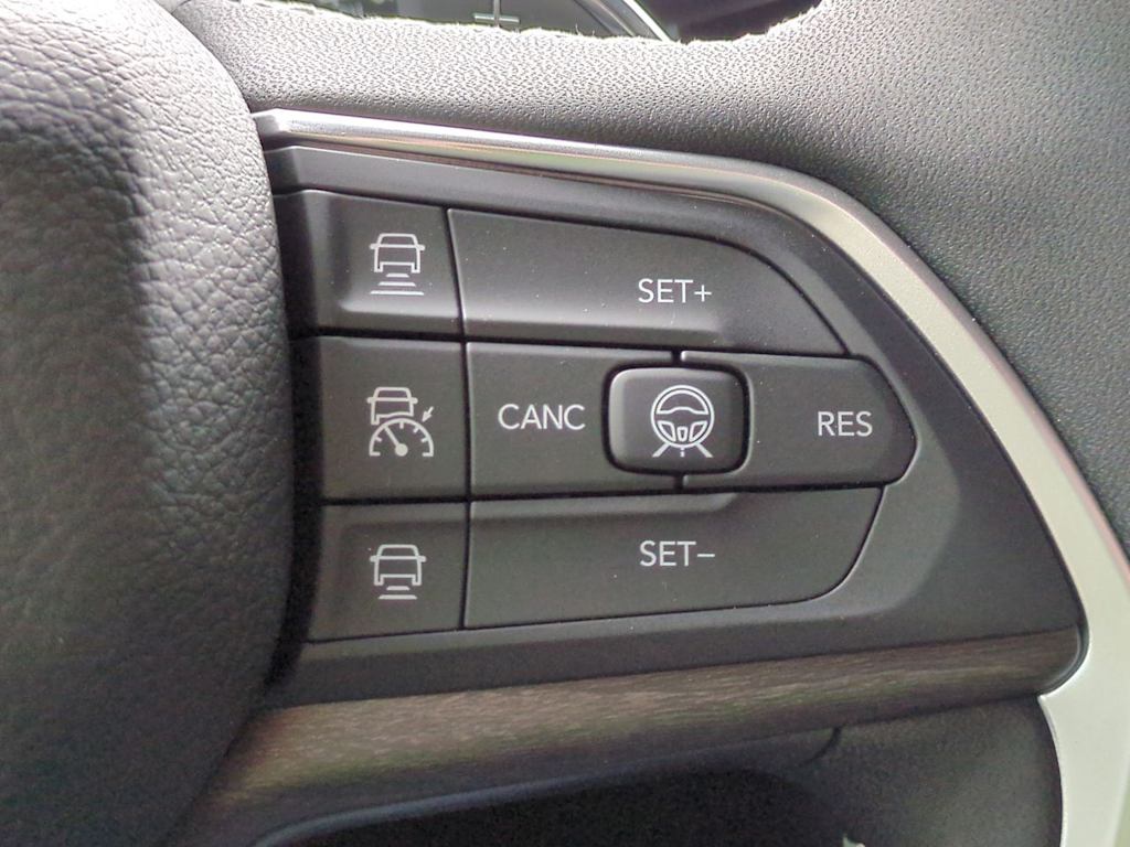 Thumbnail: 2026 Jeep Grand Cherokee - 32