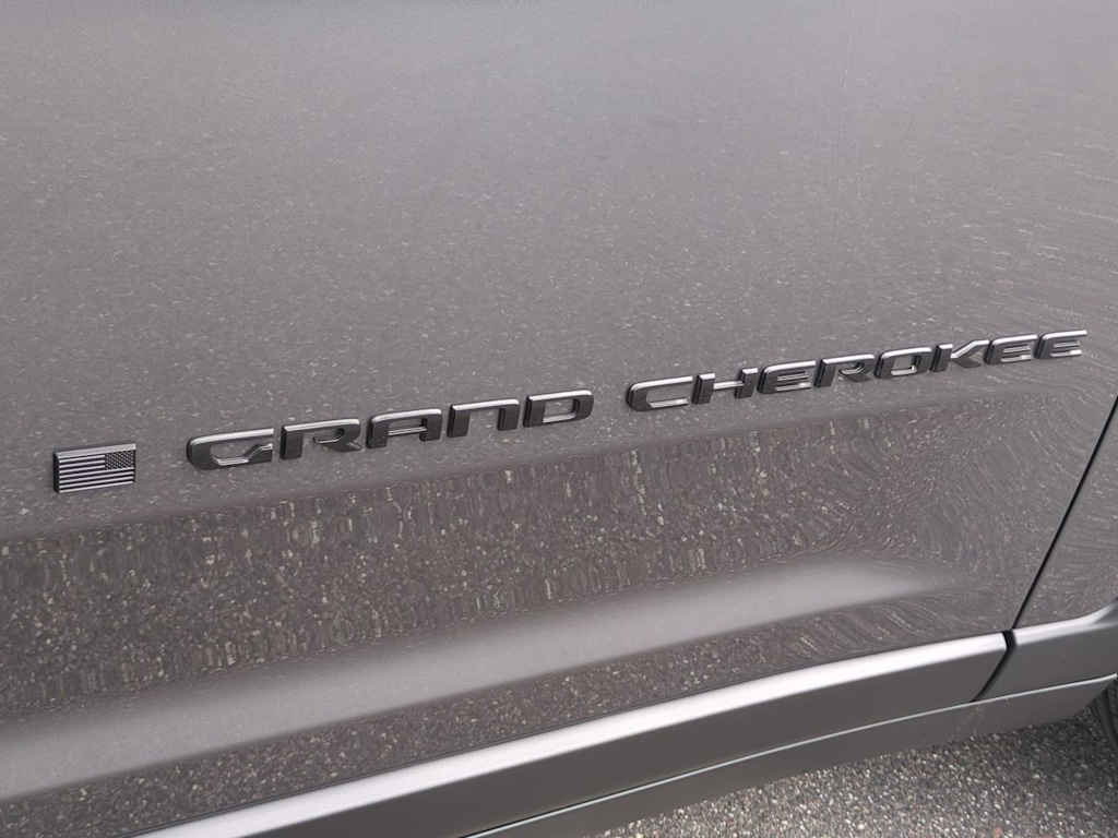 Thumbnail: 2026 Jeep Grand Cherokee - 26
